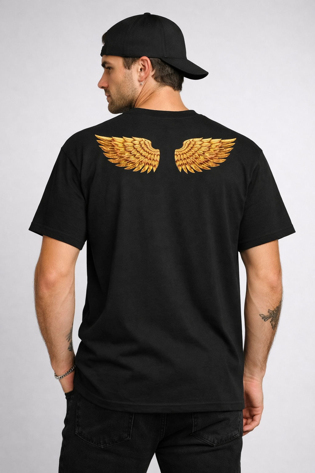 short sleeve black t-shirt